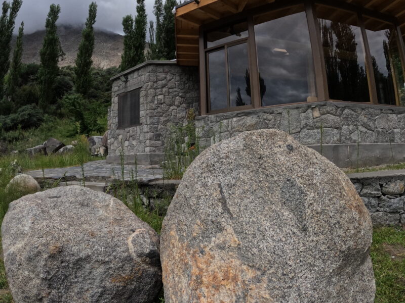Pods with 180° views in Hunza