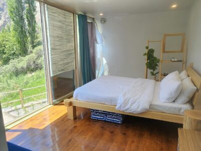 Pods with 180° views in Hunza