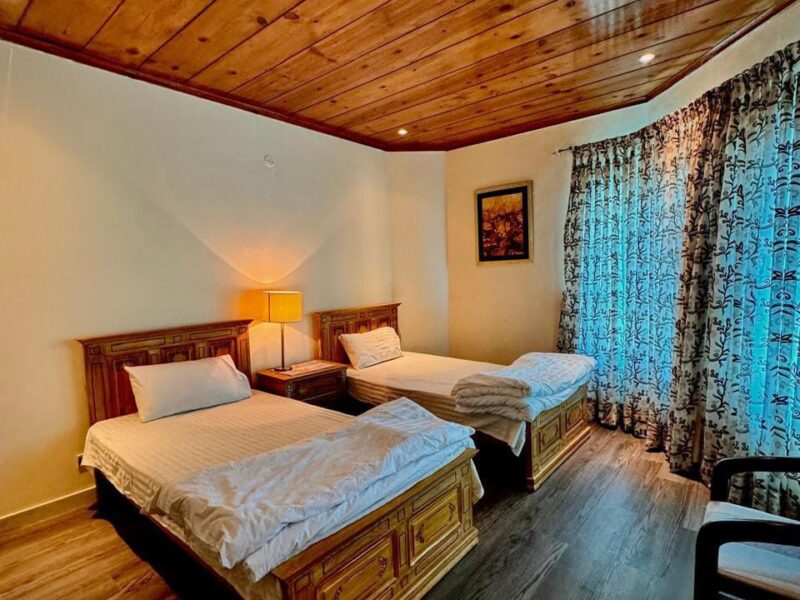 4 Bedrooms Luxury Villa in Khairagali, Murree