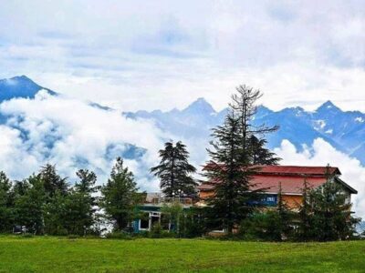 2 Bedroom Wooden Cottage, Shogran