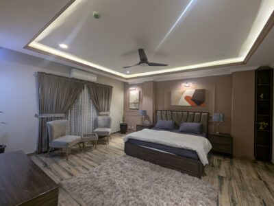 Two bed luxurious and spacious apartment