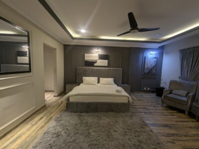 Two bed luxurious and spacious apartment