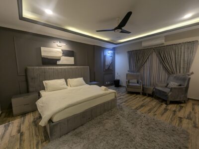 Two bed luxurious and spacious apartment