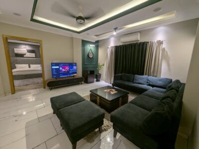 Two bed luxurious and spacious apartment