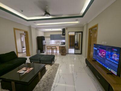 Two bed luxurious and spacious apartment